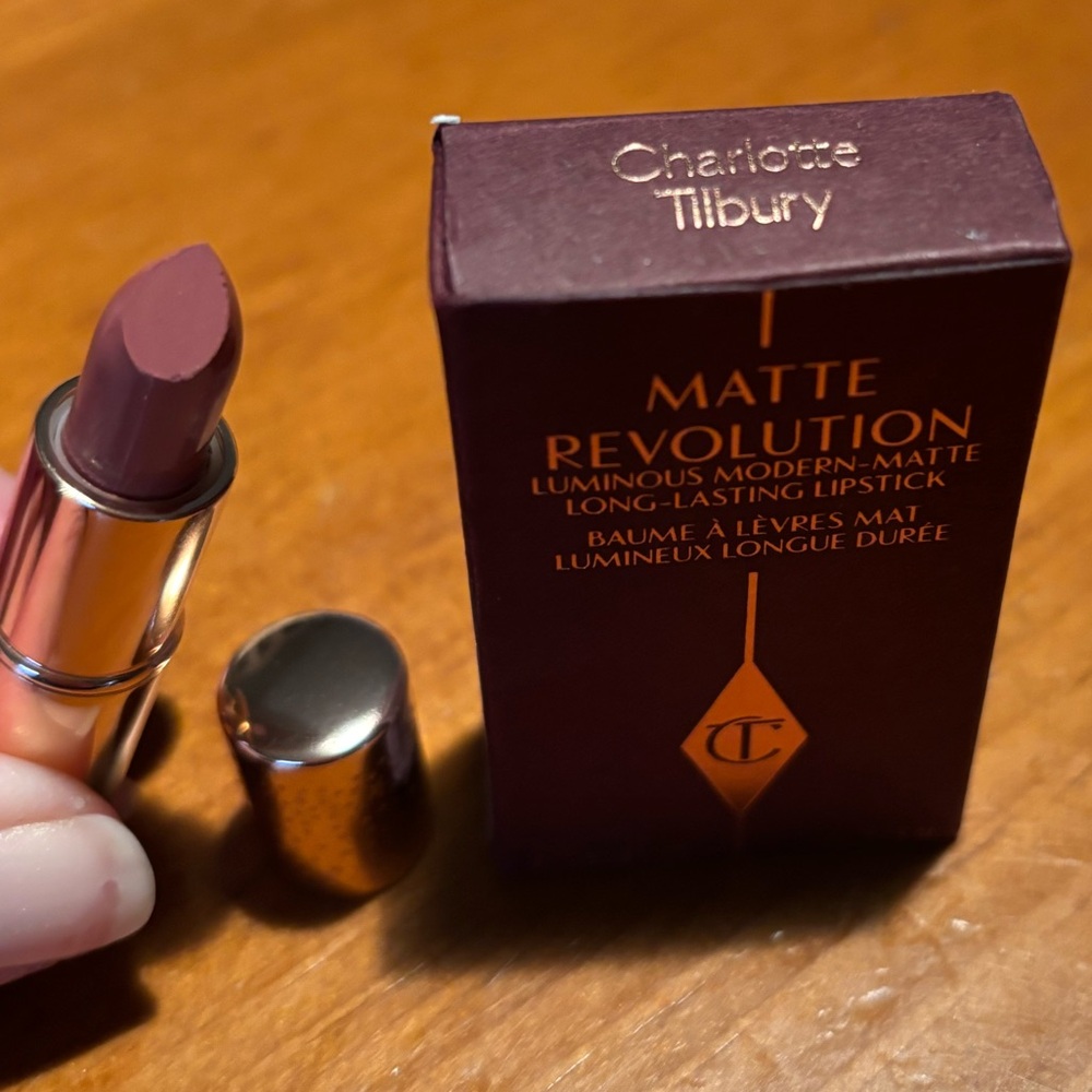 Charlotte Tilbury Matte Lipstick Pillow Talk - Picture 5 of 16